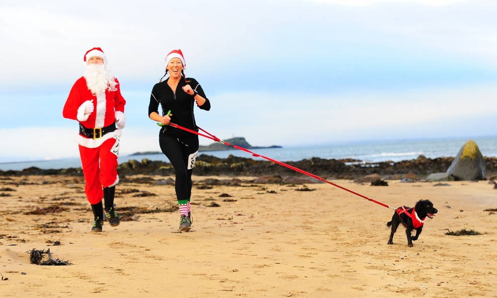 North Berwick Santa Beach Run carousel image 1