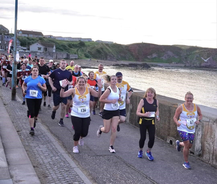 Giacopazzi's Gelato Eyemouth Twilight 5k Jog ,Run and  Mini Fun Runs, carousel image 1