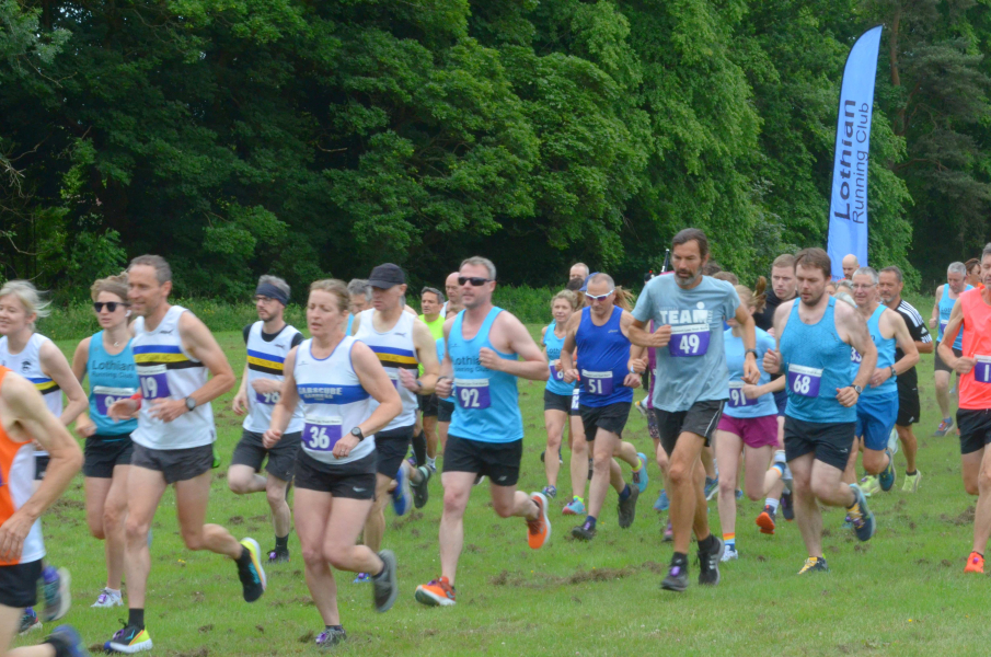 Dechmont Law Trail Race, Livingston carousel image 4